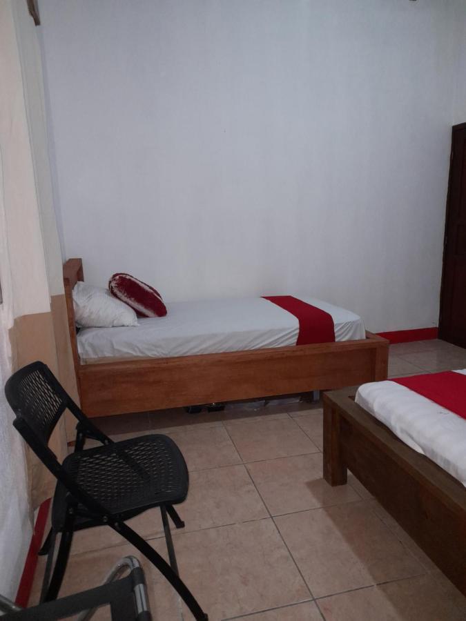 Hostal Blood Moon Rio Dulce Town Dış mekan fotoğraf