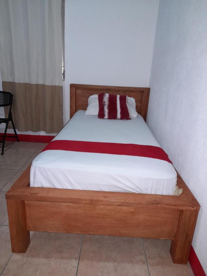 Hostal Blood Moon Rio Dulce Town Dış mekan fotoğraf