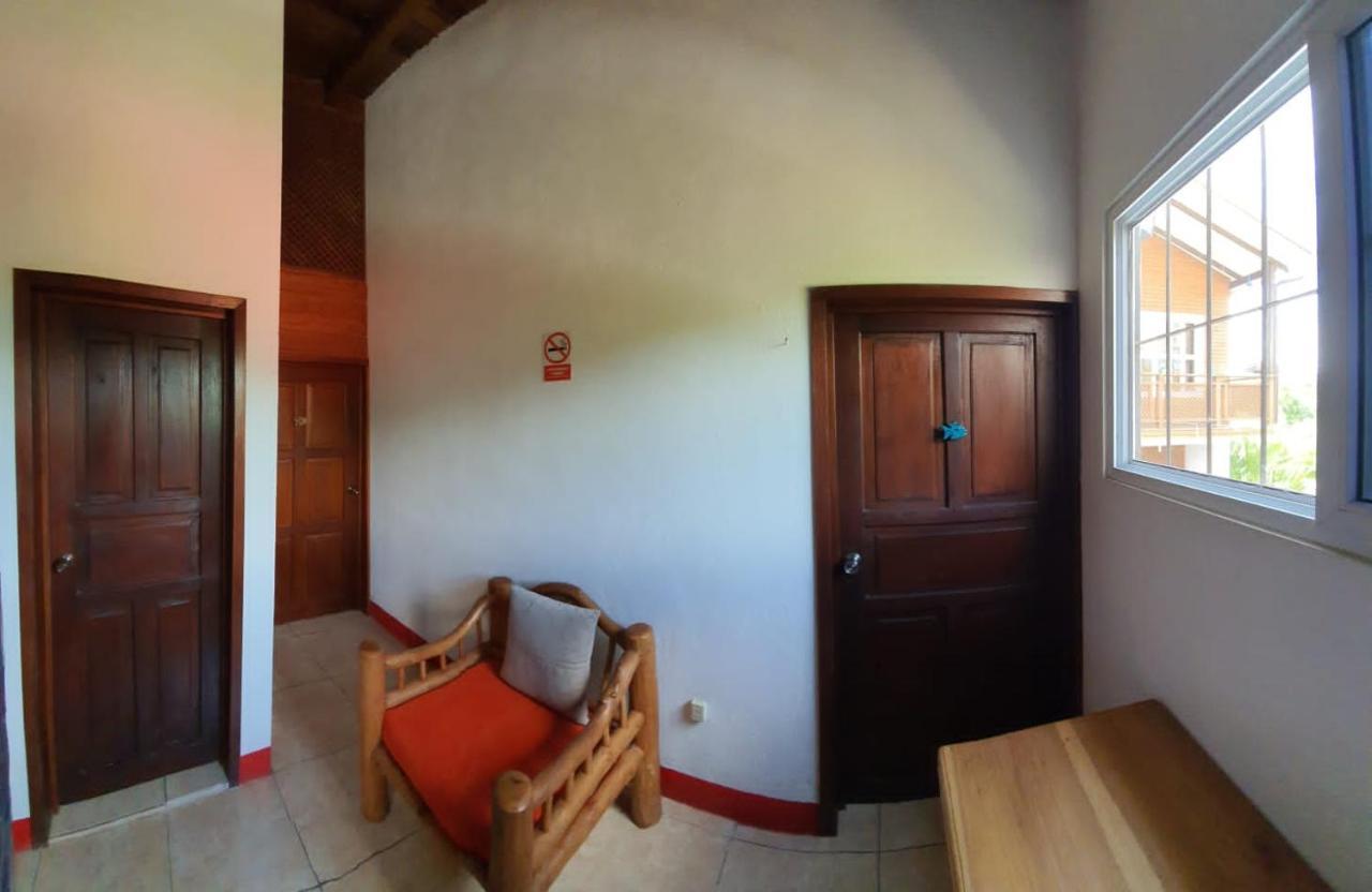 Hostal Blood Moon Rio Dulce Town Dış mekan fotoğraf