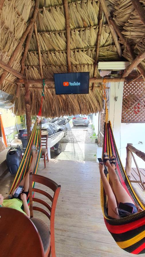 Hostal Blood Moon Rio Dulce Town Dış mekan fotoğraf